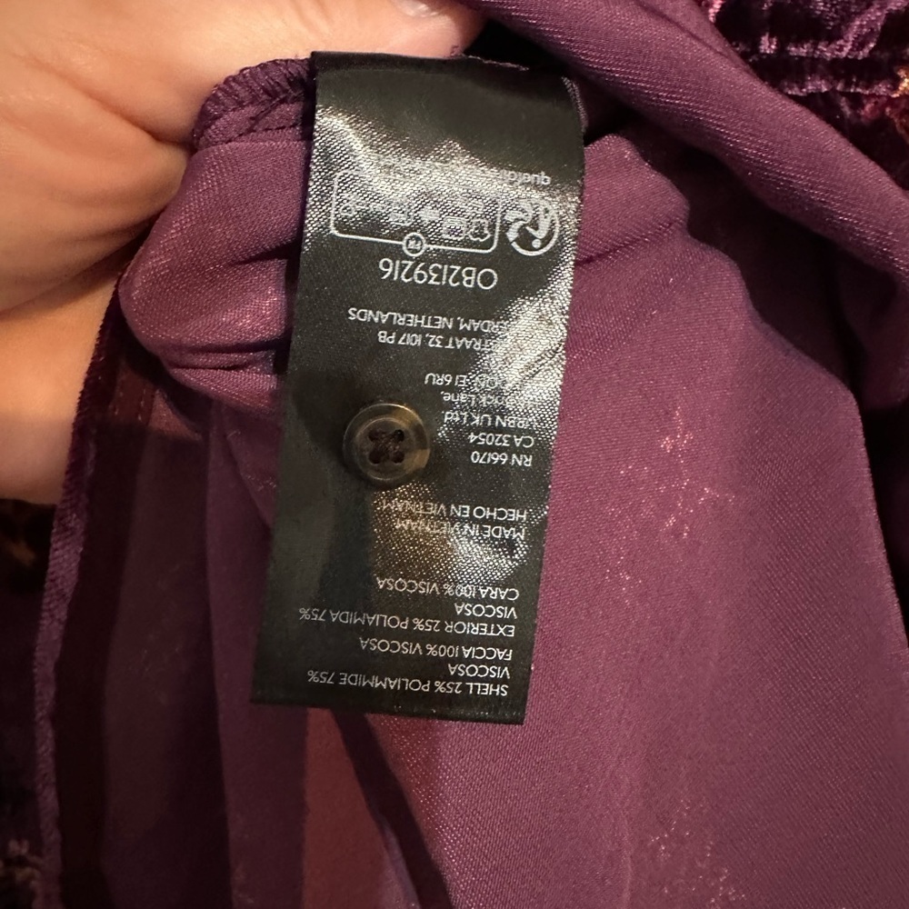 Anthropologie Purple Floral Velvet Pilcro Collared Button-Up Top Blouse - Picture 9 of 10